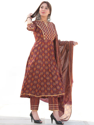 Nayab Aabroo - Set of Kurta Pants & Dupatta - KS56C2547D