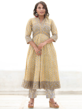 Jashn Ifat - Set of Anarkali Kurta Pant & Dupatta - KS09A2495D