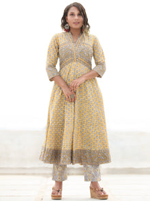 Jashn Ifat - Set of Anarkali Kurta Pant & Dupatta - KS09A2495D