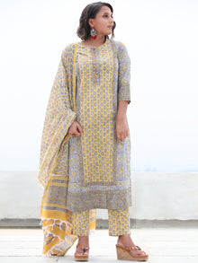 Jashn Ghazala - Set of Kurta Pants & Dupatta - KS76B2495D