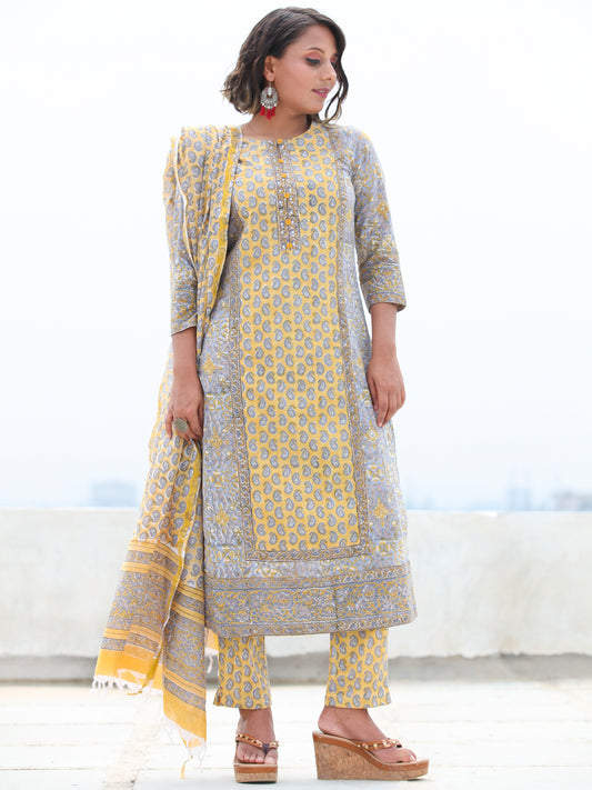 Jashn Ghazala - Set of Kurta Pants & Dupatta - KS76B2495D