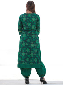 Nayab Nasreen - Set of Kurta Salwar Pants & Dupatta - KS50D2548D