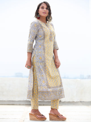 Jashn Ghazala - Set of Kurta Pants & Dupatta - KS76B2495D