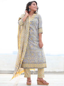 Jashn Zeba - Set of Kurta Pants & Dupatta - KS10A2495D