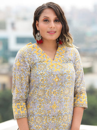 Jashn Zeba - Set of Kurta Pants & Dupatta - KS10A2495D