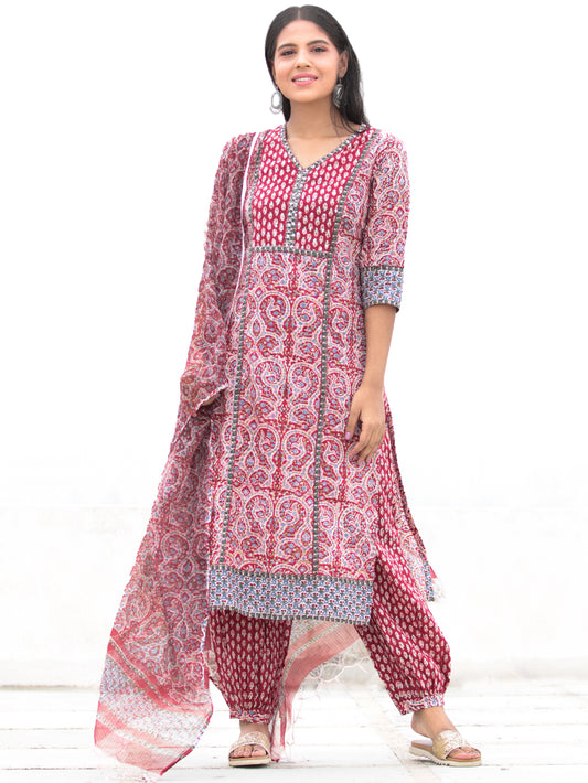 Nayab Sajoon - Set of Kurta Salwar Pants & Kota Doria Dupatta - KS03C2569D