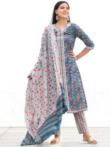 Nayab Noor - Set of Kurta Pants & Dupatta - KS78B2576D