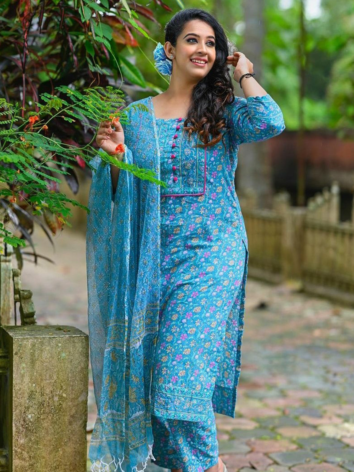 Buy Blue Mangalgiri Cotton Embroidery Thread V Asmani Sitara Anarkali Set  For Women by Label Earthen Online at Aza Fashions.