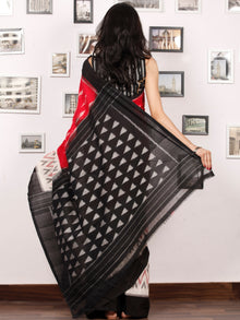 Black Ivory Grey Coral Ikat Handwoven Pochampally Mercerized Cotton Saree - S031703385