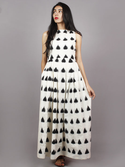 Ivory Black Long Sleeveless Handwoven Double Ikat Dress With Knife Pleats & Side Pockets - D3265503