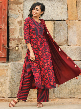 Garden Stripes - Block Printed Kurta Set With Dupatta - SS01F1938