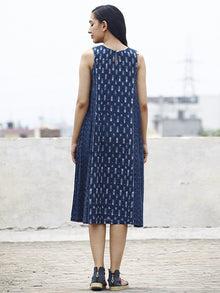 Oxford Blue Ivory Handwoven Ikat Knife Pleated Sleeveless Dress With Front Pockets-  D82F795