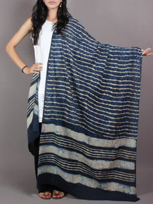 Indigo White Cotton Mul Hand Block Printed Dupatta With Beige Putai - D0417070