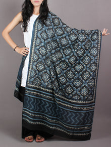 Indigo Multi Color Cotton Mul Hand Block Printed Dupatta With Beige Putai  - D0417079