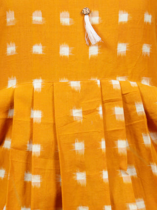 Mustard Ivory Handwoven Double Ikat Pleated Dress With Side Pockets & Tassels - D65F1019