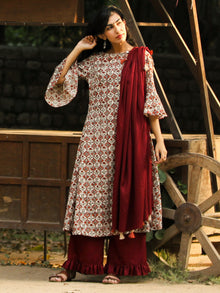 Classy Bells - Hand Block Printed Kurta Set With Dupatta - SS01F896