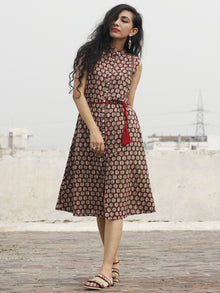 Brown Kashish Maroon Ivory Hand Block Printed Cotton Sleeveless Dress With Front Slit And Tie Up Waist - D89F432
