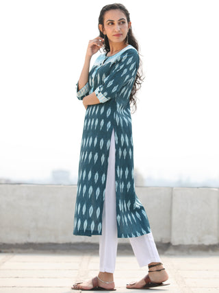 Tagai Samah- Set of Ikat Kurta & Pants  - KS126A2418