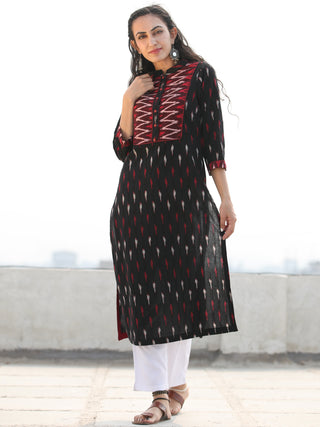 Tagai Sajin- Set of Ikat Kurta & Pants  - KS125B2412