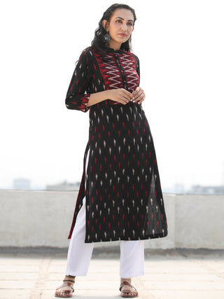 Tagai Sajin- Set of Ikat Kurta & Pants  - KS125B2412