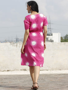 Naaz Dark Pink White Hand Tie Dye Dress With Elasticated Waist And Cold Shoulders - DS27F001