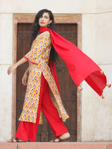 Garden In Yellow - Hand Block Printed Kurta Set With Dupatta - SS01F776