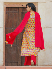 Garden In Yellow - Hand Block Printed Kurta Set With Dupatta - SS01F776