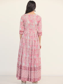 Fiza Tanvi Pleated Dress
