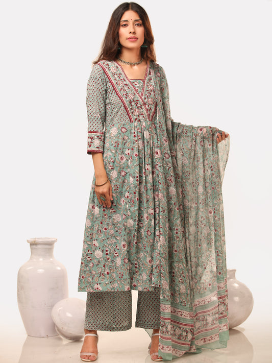 Fiza Utsav Set Of A Line Kurta Pant Dupatta