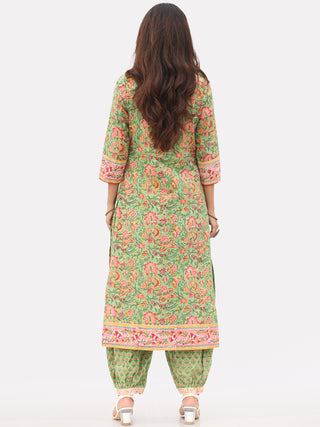 Harit Aisha Kurta