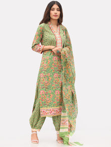 Harit Aisha Set Of Kurta Salwar Pants Dupatta