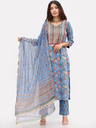 Megha Rivaaz Set Of Kurta Pant Kota Dupatta