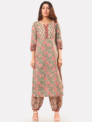 Fiza Manal Set Of Straight Kurta Salwar Pants Dupatta