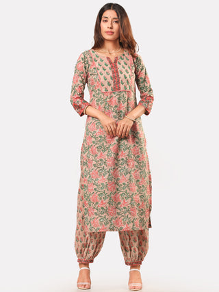 Fiza Manal Kurta