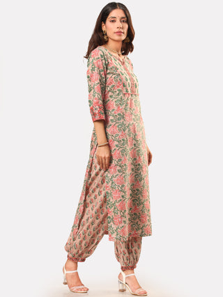 Fiza Manal Set Of Straight Kurta Salwar Pants Dupatta