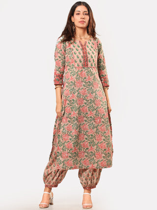 Fiza Manal Set Of Straight Kurta Salwar Pants Dupatta