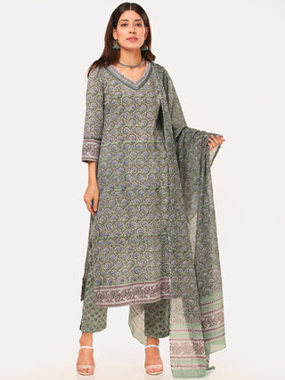Harit Prerna Set Of Kurta Pant Dupatta