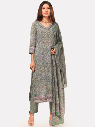 Harit Prerna Set Of Kurta Pant Dupatta
