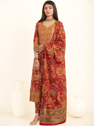 Jashn Mannat Set Of Kurta Pants Dupatta