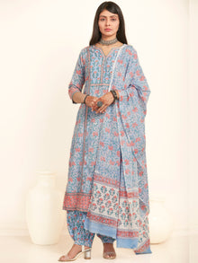 Jashn Mumtaz Set Of Kurta Salwar Pants Dupatta