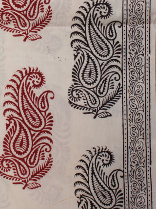 White Red Black Bagh Printed Cotton Fabric Per Meter - F005F2071