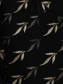 Black White Hand Block Printed Cotton Cambric Fabric Per Meter - F0916167