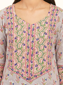 Jashn Lekha Set Of Kurta Salwar Pants Dupatta