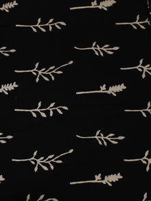 Black White Hand Block Printed Cotton Cambric Fabric Per Meter - F0916168