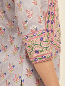 Jashn Lekha Set Of Kurta Salwar Pants Dupatta