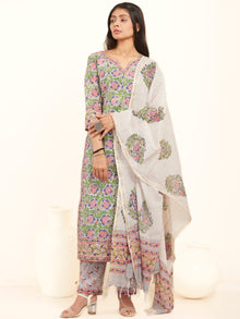 Jashn Aahana Set Of Kurta Pants Dupatta