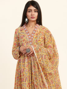Jashn Riya Set Of Flared Kurta Pants Dupatta