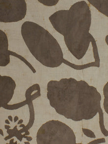 Beige Hand Block Printed Cotton  Cambric Fabric Per Meter - F0916054