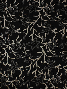 Black White Hand Block Printed Cotton  Cambric Fabric Per Meter - F0916059