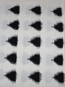 White Black Pochampally Hand Weaved Double Ikat Traingular Fabric Per Meter - F0916655